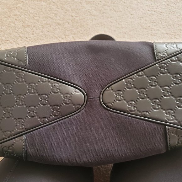 AUTHENTIC GUCCI BAG - Picture 9 of 16